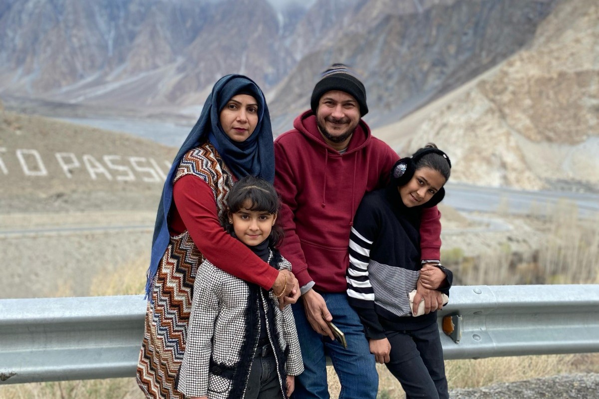 Family Moments on the Mountain Road